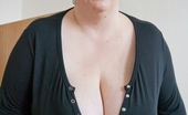 OMG Big Boobs 376035 Debbie BBW Big Boobs
