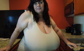 OMG Big Boobs 376043 Suzie Big Macromastia Tits
