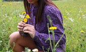18 Stream Gloria 387489 Gloria Was Out In The Field Picking Flowers When A Warm Breeze Brushed By Under Her Dress And For A Second Gloria Imagined That It Was A Guys Fingers Rubbing Against Her Tight Wet Pussy! The More She Thought About It The Hotter She Got And Looking Around
