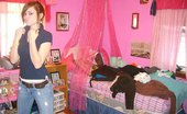 Teen Girlfriends 392408 Canadian Teen Poses In Her Room
