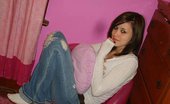 Teen Girlfriends Canadian Teen Poses In Her Room
