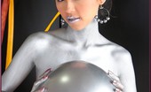 88 Square Naomi Chatee Naoimi Chatee Painted Up As A Nude Silver Statue
