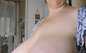 Karen Udders Karen Udders Plumper BBW Pictures