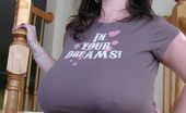 Divine Breasts 405141 Maria Moore Big Boobs Tight Top
