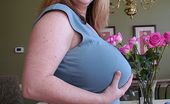 Divine Breasts 405178 Sapphire BBW Big Boobs Undress
