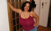 Divine Breasts 405233 Diane Picture Set 3
