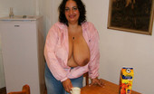 Divine Breasts 405234 Diane Picture Set 4
