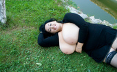 Divine Breasts 405355 Bianca Bloom Pictures 12/25/10b
