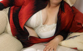 Divine Breasts 405914 Chubby Plumper Karen Big Tits
