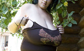 Divine Breasts 405964 Bianca BBW Big Boobs Hike
