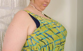 Divine Breasts 406016 Tiffany BBW Bra Take Off
