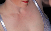 Divine Breasts Ann Braless Huge Tits
