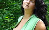 Divine Breasts Reny Milf Large Breasts
