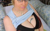 Divine Breasts 407501 Big Boobs Glasses BBW
