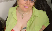 Divine Breasts 407549 Tiffany BBW Jugs Out
