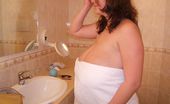 Divine Breasts 407971 Alicia Loren Big Boobs After Shower
