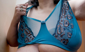 Divine Breasts 408750 Anika Ditches Her Big Bra
