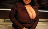 Divine Breasts Latina Mammi With Giant Breasts
