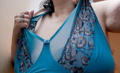 Divine Breasts 410423 Anika Ditches Her Big Bra
