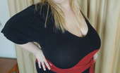 Divine Breasts 412546 Maggie Sweet Chubby Busty
