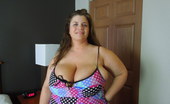 Divine Breasts 413309 Hayley BBW Milf Sex Fiend
