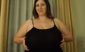 Divine Breasts 413816 Mara Busty Huge Boobs BBW
