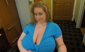 Divine Breasts 414517 Reyna Bodacious Big Boobs
