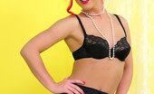 Pin-Up Wow 417838 Redhead Chloe-Louise Bodimeade Has A Sexy Lingerie Bubble Bath.

