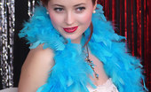 Pin-Up Wow 417899 Curvy Lucy V Treats You To An Old Fashioned Burlesque Sexy Striptease
