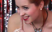 Pin-Up Wow 417899 Curvy Lucy V Treats You To An Old Fashioned Burlesque Sexy Striptease
