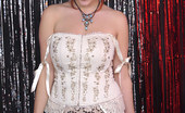 Pin-Up Wow 418044 Curvy Lucy V Treats You To An Old Fashioned Burlesque Sexy Striptease
