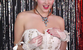 Pin-Up Wow 418044 Curvy Lucy V Treats You To An Old Fashioned Burlesque Sexy Striptease

