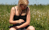 Pee Hunters 418512 Young Fair-Haired Hottie Making Water On A Field
