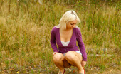Pee Hunters 418565 Blonde Babe Tinkling On A Seemingly Deserted Lawn
