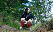 Pee Hunters 418590 Naughty Brunette Tart Takes A Leak In The Woods
