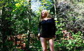Pee Hunters 418604 Naughty Blonde Girl Takes A Leak In The Woods
