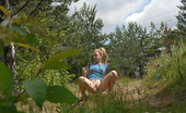 Pee Hunters 418720 Fresh Little Girlie Takes A Quick Open-Air Leak

