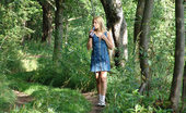 Pee Hunters 418826 Blonde Teen Pissing In The Park
