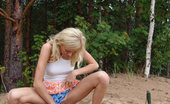 Pee Hunters 418827 Blonde Teen Pissing In The Beach
