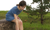 Pee Hunters 418849 Spying On Beautiful Teen Peeing In The Field
