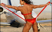 Muscularity Patricia Beckman 419295 Planes And Abs Not Even In Competition Prep, Patricia Showed Up For Her Photoshoot At 7% Bodyfat. It Was 18 Weeks Before Her Next Contest And She Hadn'T Even Began To Train For It As Yet. We Drove Around The Desert, Looking For A Special LoURLion To Shoot