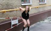 Hot Pissing 419700 Gothic Street Piss Gothic Lady In Black Dress And Platform Boots Does A Pee In The Street
