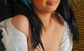 Thai Chix 423080 Asian Babe Aina Spreading Her Pussy

