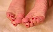 Crissy M 425682 Crissy Moran Sucking Her Lovely Toes 
