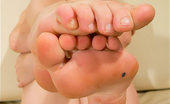 Czech Feet 426652 Uma
