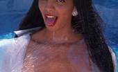 Indian Pleasure 438555 Busty Indian Lady Showing Off

