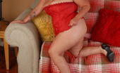 USA Mature 439421 Chubby American Housewife Showing Us The Goods
