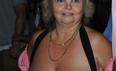Flashing MILF 445343 Amateur MILFs Flashing Tits
