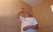 Bizarre Mature Sex 451184 Granny Loves A Black Mans Pee In Her Face
