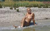 X Nudism 453403 Curvy Young Nudist Lets The Sun Kiss Her Body
